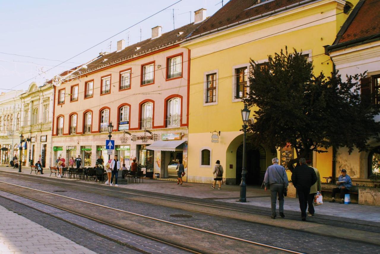 Parva Villa Miskolc Bagian luar foto